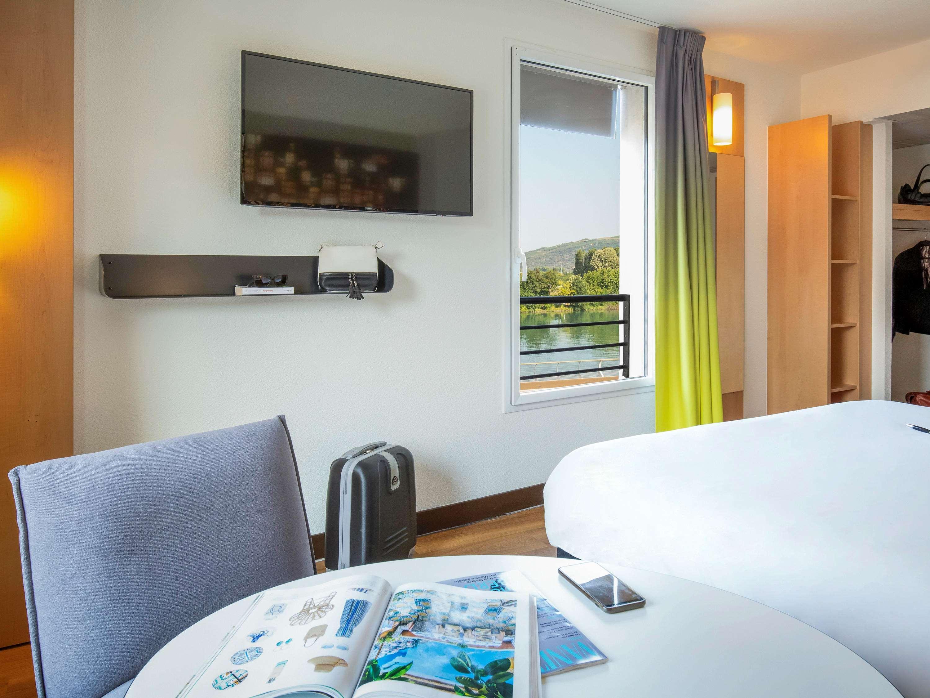 Ibis Lyon Sud Saint-louis Hotel