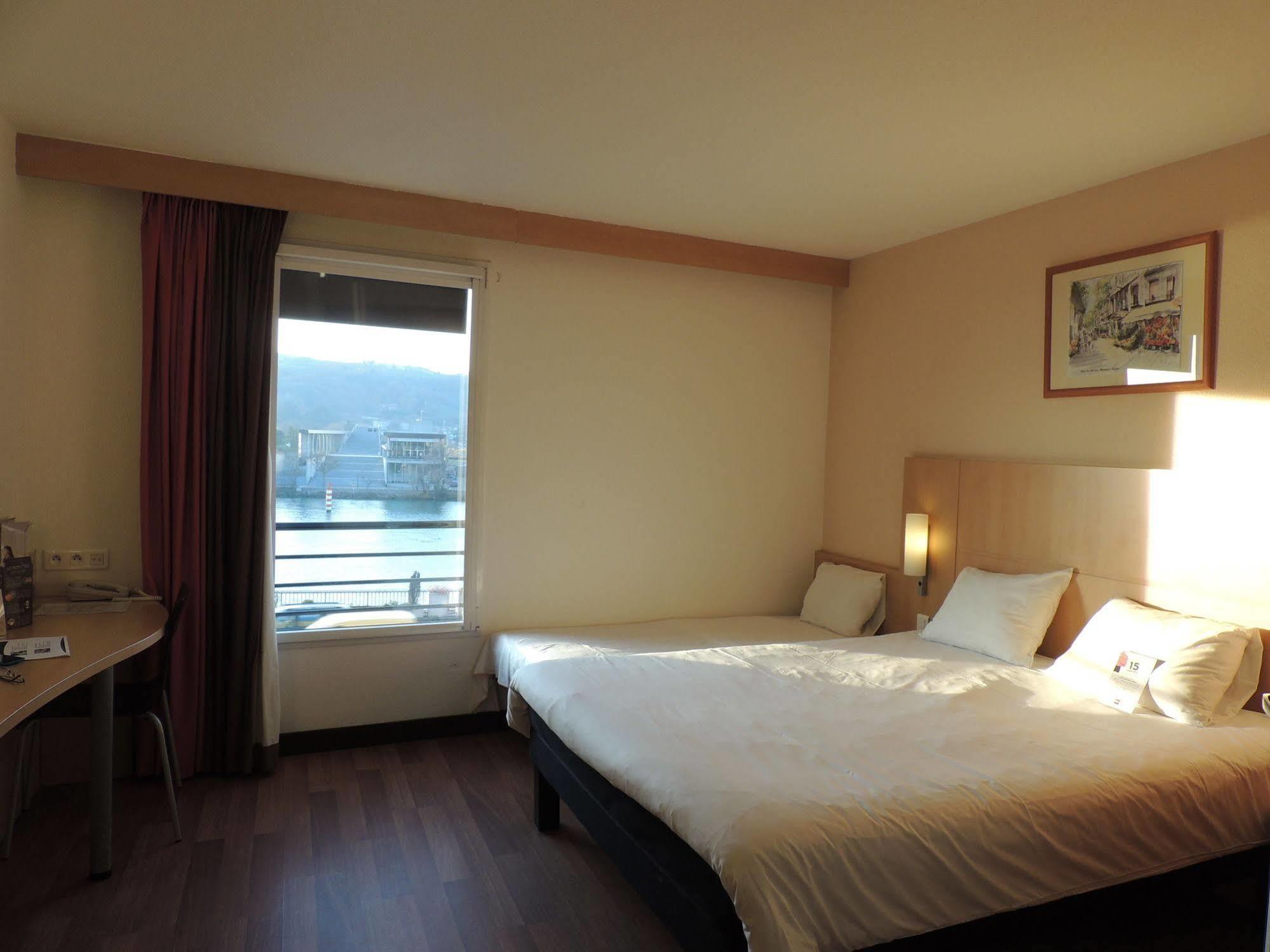 Ibis Lyon Sud Saint-louis Hotel