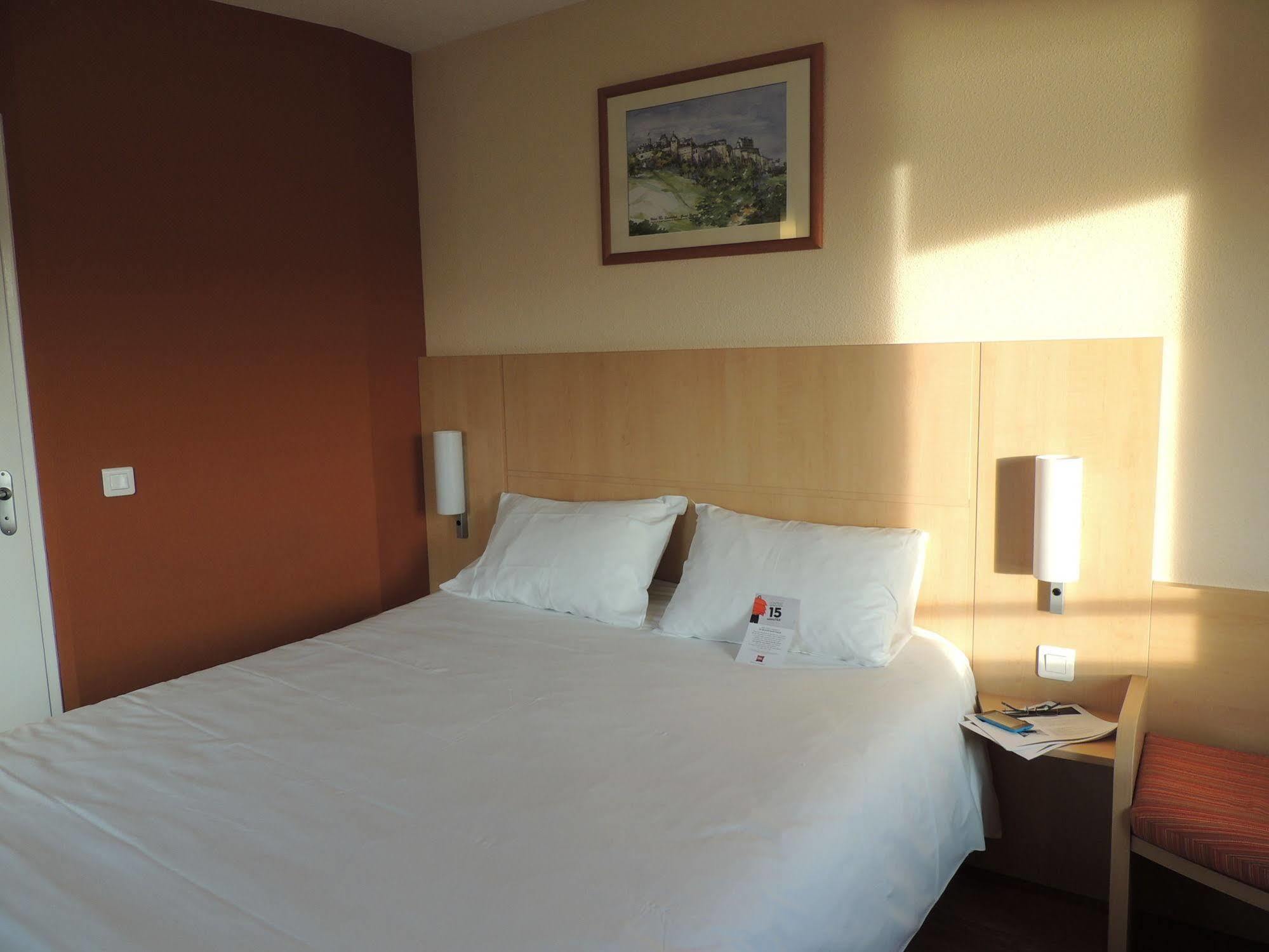 Hotel Ibis Lyon Sud Saint-louis 3*
